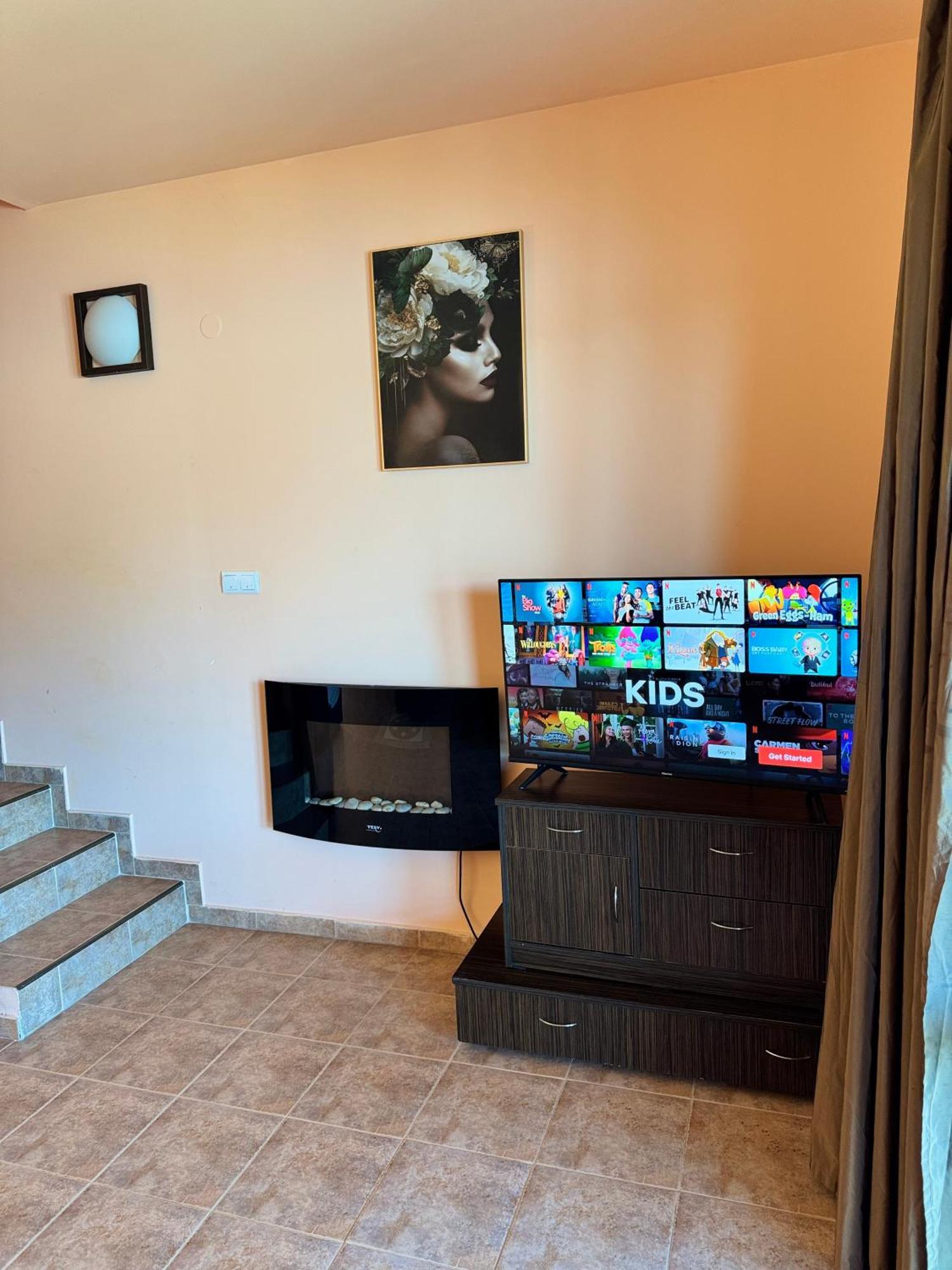 Отель Vip Complex Сырница Экстерьер фото